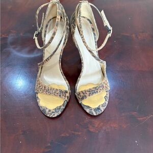 Stuart Weitzman Leopard Print Heels 8 1/2